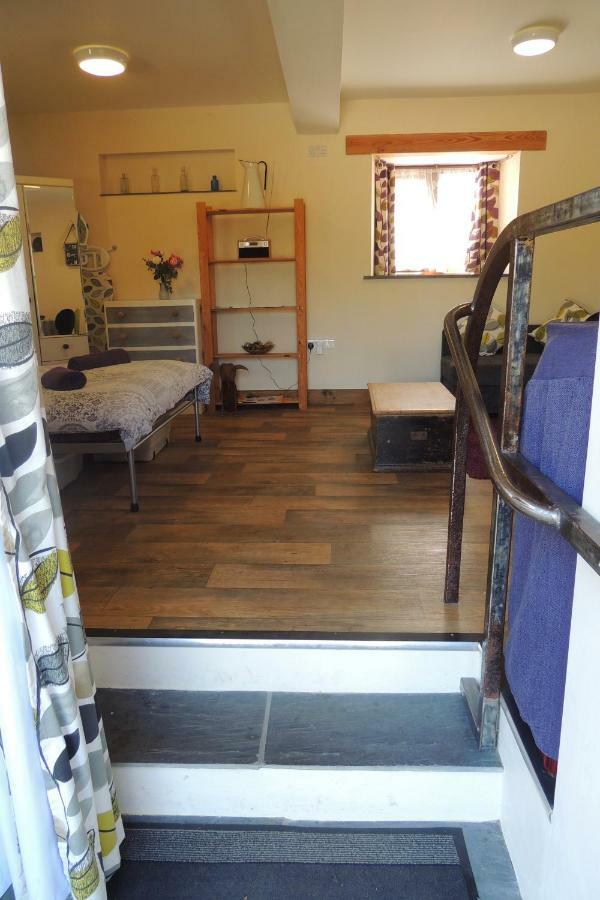 The Shippon At Rosehip Apartment ลอนเซสตัน ภายนอก รูปภาพ